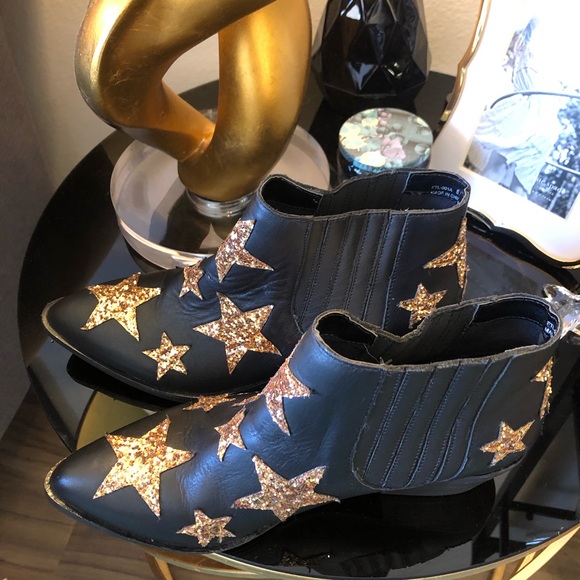 Chinese Laundry FAYME EMBELLISHED STAR BOOTIE - Picture 13 of 16